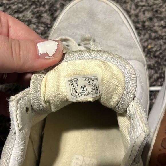 Vans - Picture 6 of 6